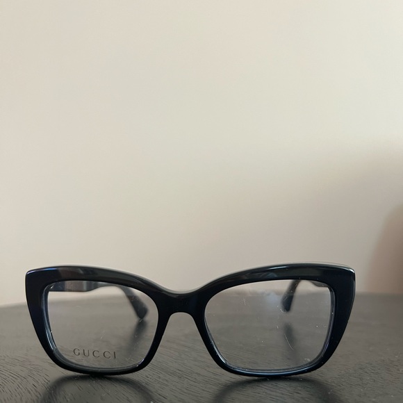 Gucci eyeglasses - Picture 2 of 8